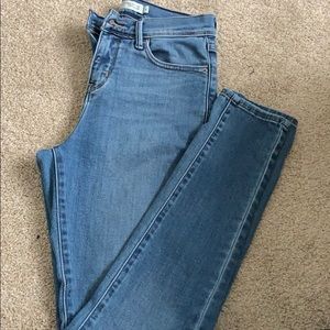 Levi jeans